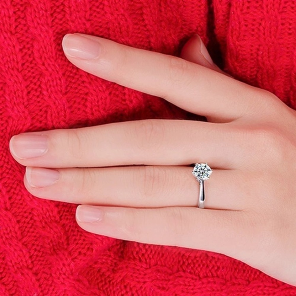 Romantic 925 Sterling Silver Cubic Zirconia Ring - Picture 4 of 7